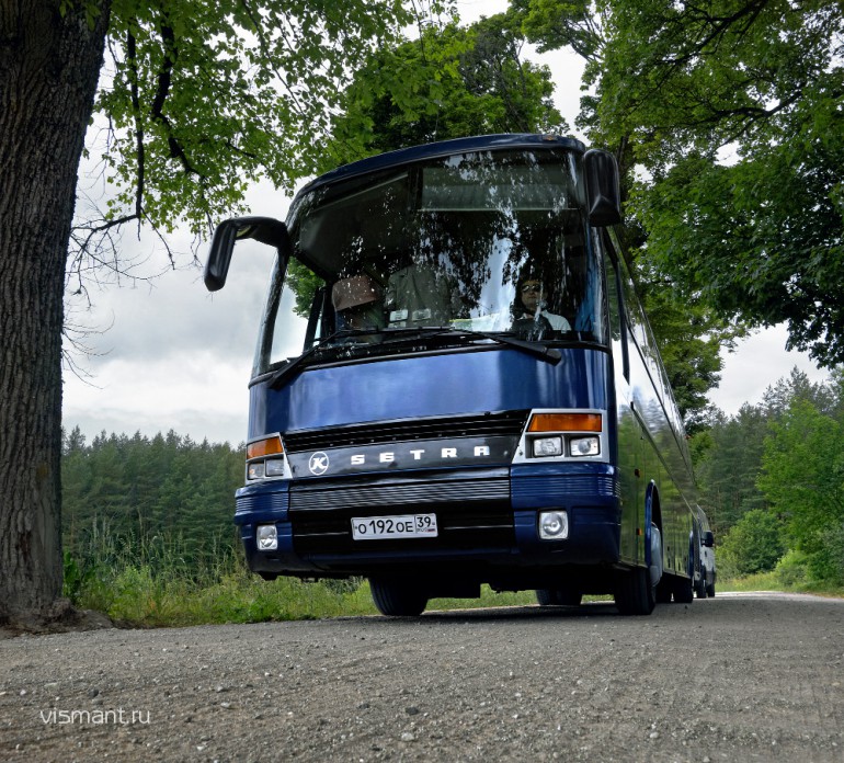 Туристический автобус турфирмы Висмант. 